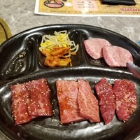 川崎名物 炭火焼肉 食道園 - 