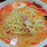 えび豚骨拉麺 春樹 - 麺の下から具