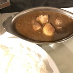 カレーの店 ボンベイ 本店 - チキンカレー(800円)