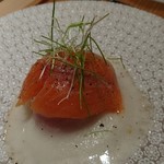 寿しの吉乃 - フルーツトマトと鮭児