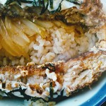 橋場食堂 - カツのアップです。