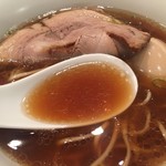 創作麺工房 鳴龍 - 牡蠣の旨味が主張する贅沢なスープ