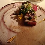 フィオッキ - 鰻とパプリカ、赤ワインのテリーヌ　ハーブのサラダ