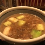 味奈登庵 - シャシンだとネギしか見えないが、牛肉もしっかり入っており、好印象。