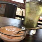 シンガポール ホーカーズ - セットのミニデザート。