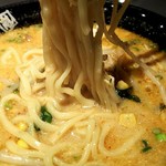 Raamen Kagetsu Arashi - 黄金の味噌ラーメン アップ