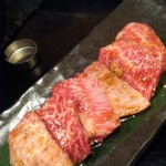 炭火焼肉 ぐら 塩釜本店 - 