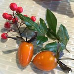 和料理 椿 - 飾りのミニ柿は渋くて食べられません（笑）