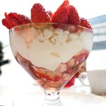 ヴァニエール - 季節のパフェ