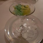 サンス・エ・サヴール - 最初のデザートです