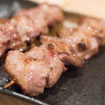 やきとん えん家 - 2017.12 タン元（180円）、サシハラミ（180円）