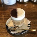 コーヒーハウス ニシヤ - マロッキーノ（600円）