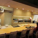 懐石料理 はし本 - 店内、カウンター