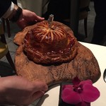 Astrance - カモとフォアグラのパイ包み１