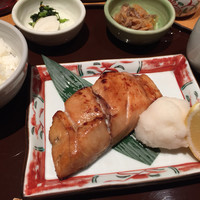伊豆の旬 やんも 丸の内店 - 