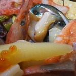 幸寿司 - びっくり丼大盛のアップ