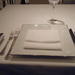 オオハラ エ シーアイイー - テーブルの上