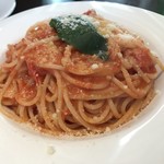 Pizzeria Geco - 三種のトマトとバジリコのシンプルなトマトソーススパゲッティ