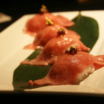 飛び牛出汁焼肉 舌賛 - 