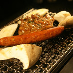 飛び牛出汁焼肉 舌賛 - 