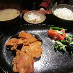 KURA - 地鶏照り焼きとご飯のセット