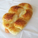 Bread Talk - Cheese sausage/S$1.90