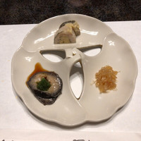 たつのや - 突き出し三品。なまこが美味しかった