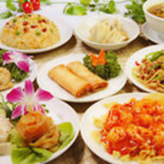 伊勢海老やフカヒレなど 全18品 超豪華コース 10 000円 銀座 東銀座 中華 宴会 忘年会 クリスマス 開放的なテーブル席でご案内 菜香苑 銀座店 サイコウエン 東銀座 中華料理 食べログ