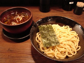 Tsukemendokorotsuboya - 辛黒味噌つけ麺・並