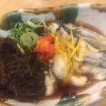立呑み処 まるや - 酢牡蠣ともずく