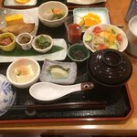 杉ノ目 - 朝食 ご飯かお粥が選択できます。お粥を選択しました。