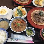 たんぽぽ - 日替ランチ 700円  居合わせたお客さんは全員が頼んでいました。