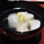 銀座 しのはら - お椀　シラカワ（白甘鯛）　蕪　柚子