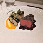 メゾン タテル ヨシノ - 和牛ランプのポワレ　赤ワインソース