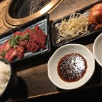 炭火焼肉 清次郎 - 