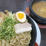 Ramenraiton - ＜参考＞石焼きつけ麺（濃厚）特盛