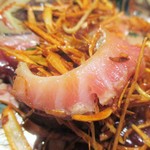 寿しの吉乃 - 迷い鰹 の お腹の脂が凄いことになっています。うぅ～ン、旨ぁ～イ！