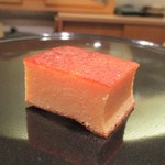 寿しの吉乃 - 玉子焼き：ややカチット焼き上げられた玉子は、濃厚なお味がイイですネ！