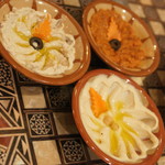 アラビアレストラン　ゼノビア - 前菜盛り合わせ（１，６００円）の『ホンモス』『ムッタバル』『ムハンマラ』２０１７年１１月