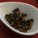 台湾茶 深泉 - お湯に浸す前の茶葉