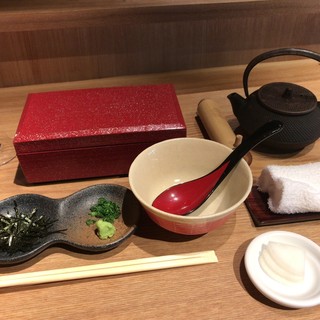 長崎県対馬市美津島町 しろや -