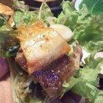豚パパ - 葉っぱに包んで