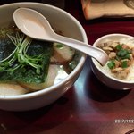 らーめん 千太 - コク旨しょうゆ と サービスごはん