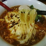 紅 - 浅草開化楼の細麺！
