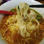 紅 - チーズが麺に絡む絡む！