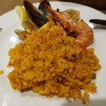 ティオ・ダンジョウ - 取り分けられたパエリア