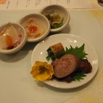 崎陽軒本店 嘉宮 - 前菜　フカヒレ刺身三種食べ比べ他