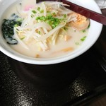 Shokumi Sankoku - とんこつラーメン