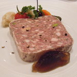 レザンファン ギャテ - 長期熟成をかけた定番の田舎風テリーヌ～レザンファン ギャテのスペシャリテ～