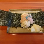 蓬左茶寮 - 凌ぎ：甘エビの昆布締め